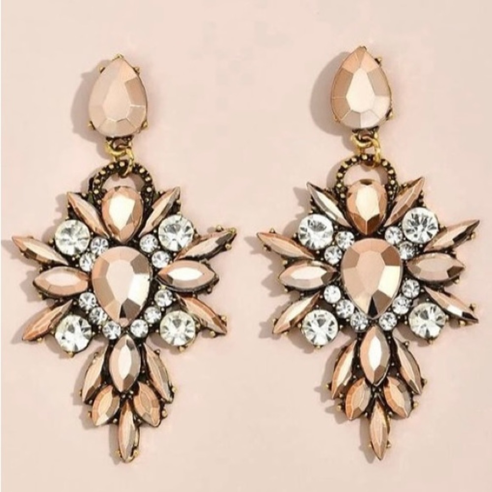 ✨Just Peachy Luxe Statement Earrings✨